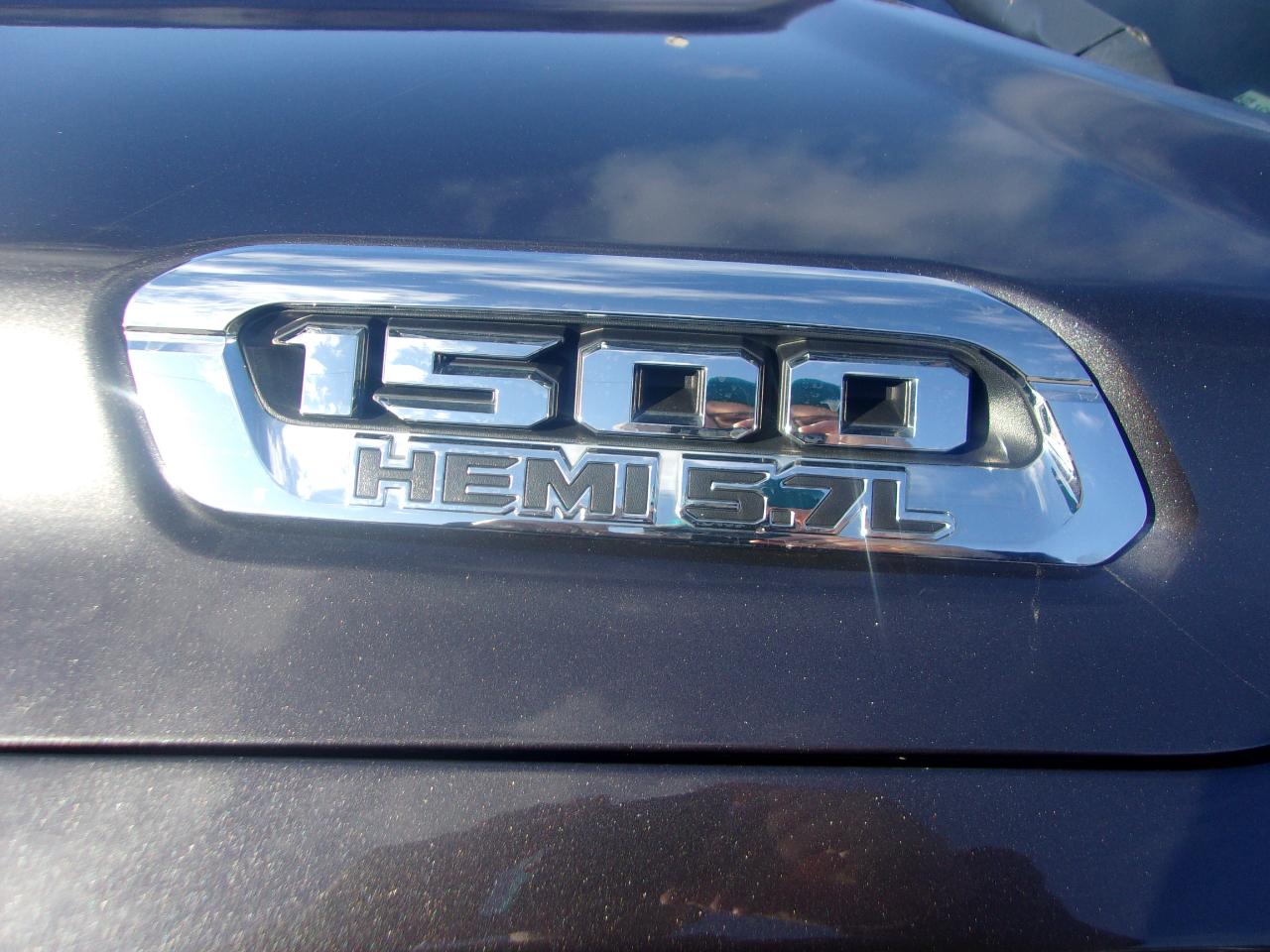 RAM 1500 Laramie 4x4 Crew Cab 6'4" Box 2020