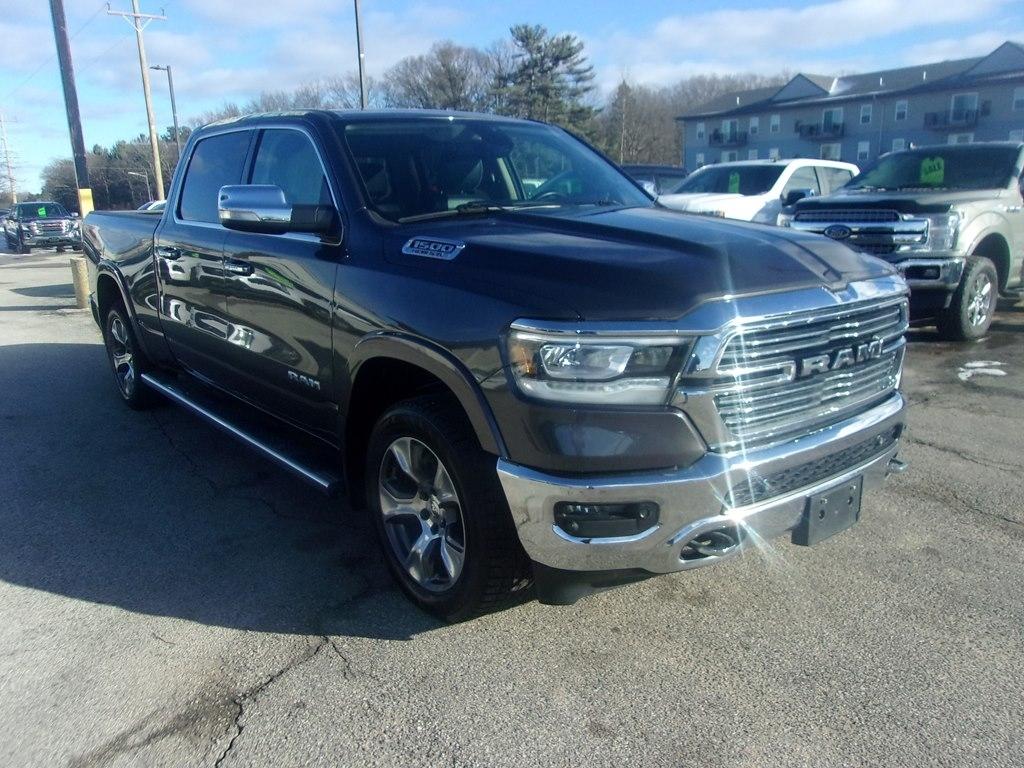 RAM 1500 Laramie 4x4 Crew Cab 6'4" Box 2020