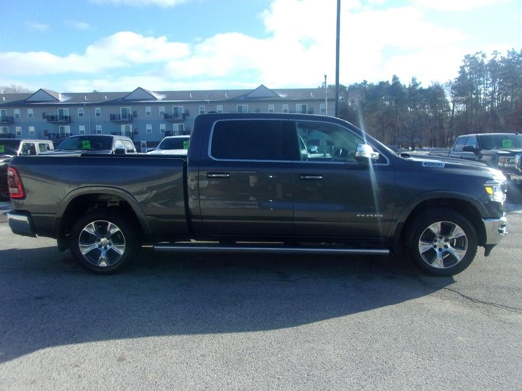RAM 1500 Laramie 4x4 Crew Cab 6'4" Box 2020