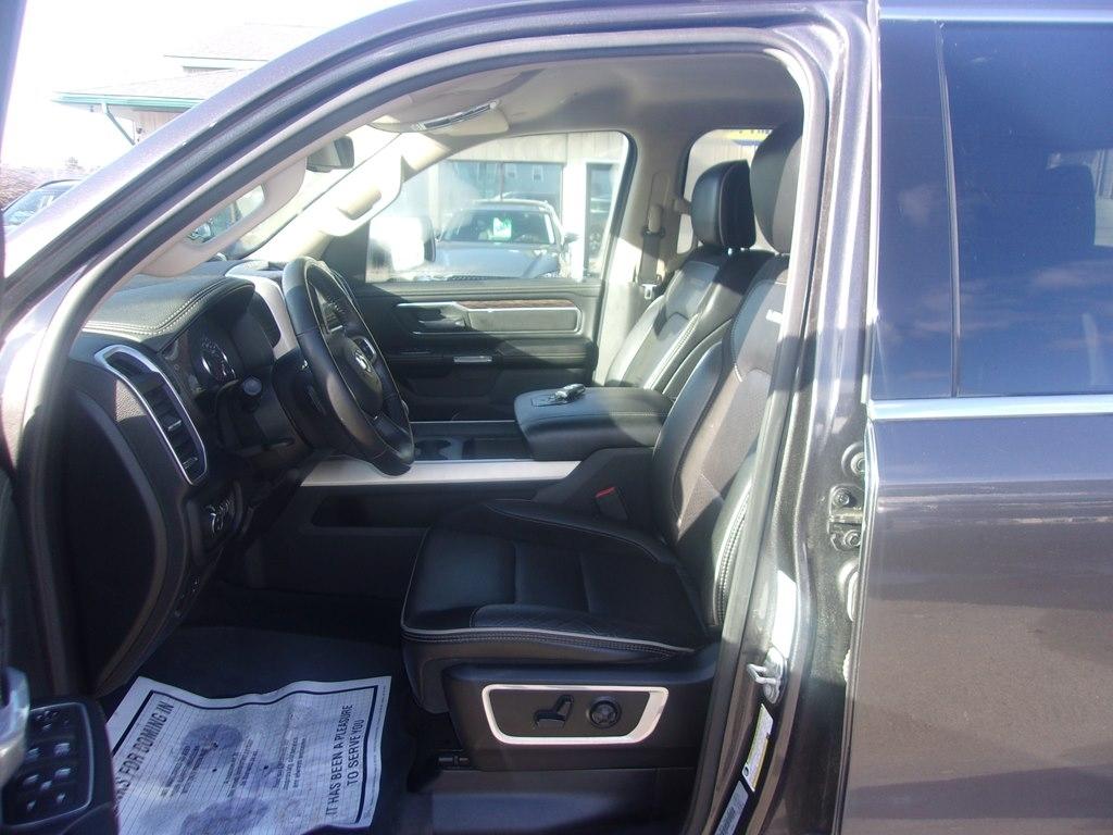 RAM 1500 Laramie 4x4 Crew Cab 6'4" Box 2020