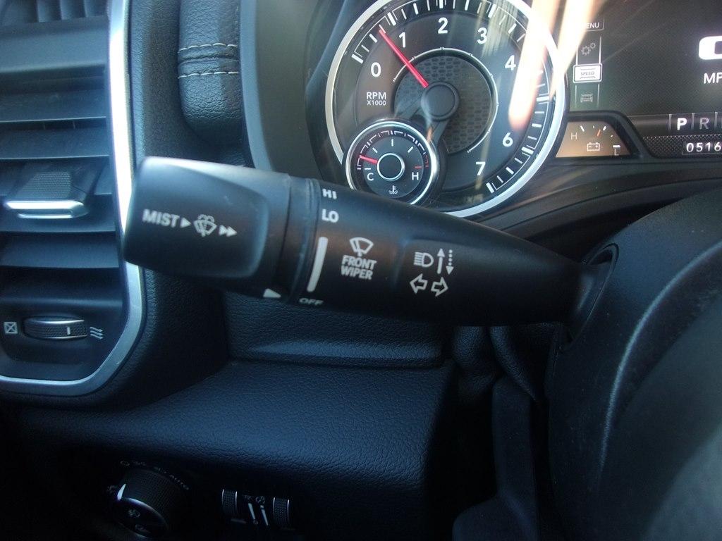 RAM 1500 Laramie 4x4 Crew Cab 6'4" Box 2020