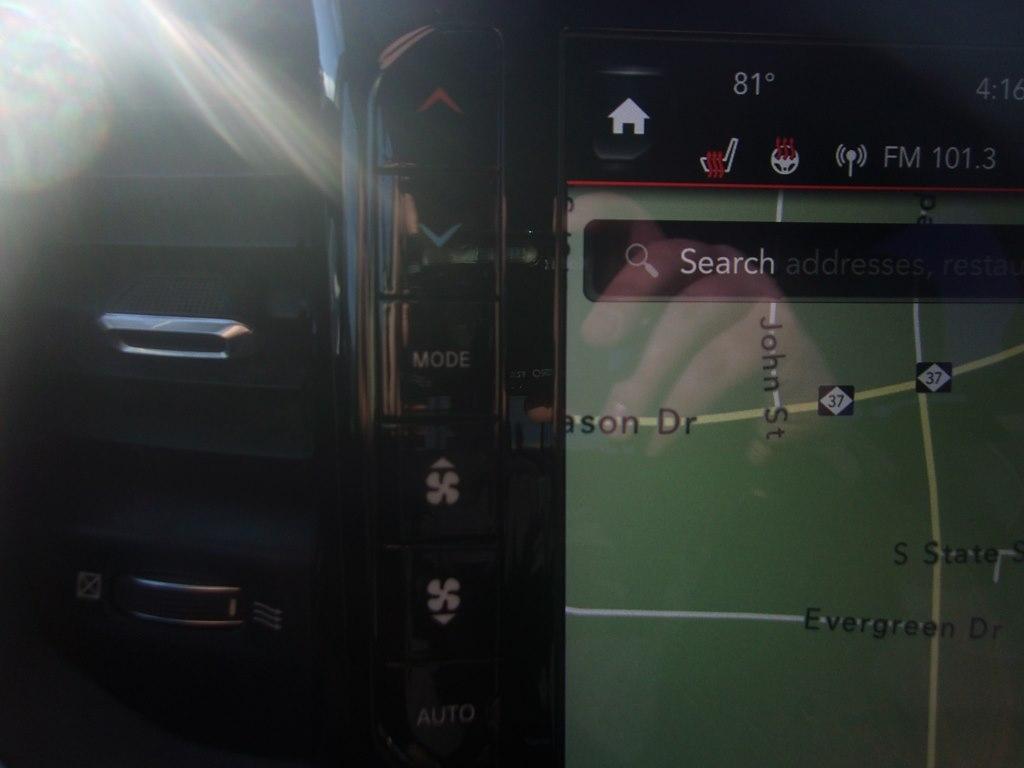 RAM 1500 Laramie 4x4 Crew Cab 6'4" Box 2020