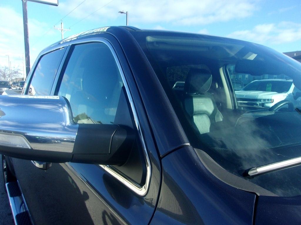 RAM 1500 Laramie 4x4 Crew Cab 6'4" Box 2020