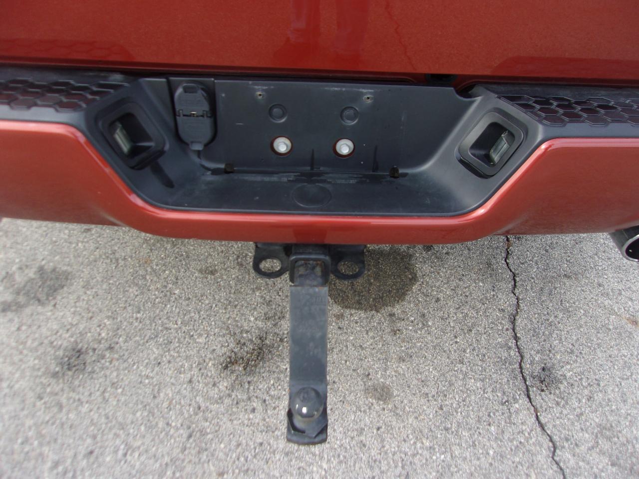 RAM 1500 4WD Crew Cab 140.5" Sport 2017