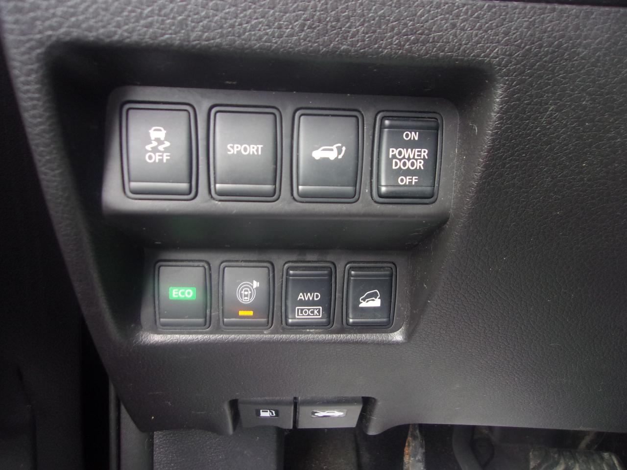 Nissan Rogue AWD 4dr SV 2016