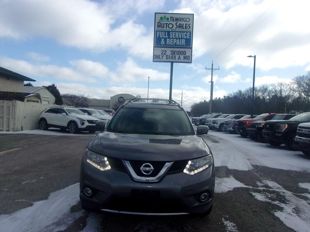 Nissan Rogue AWD 4dr SV 2016
