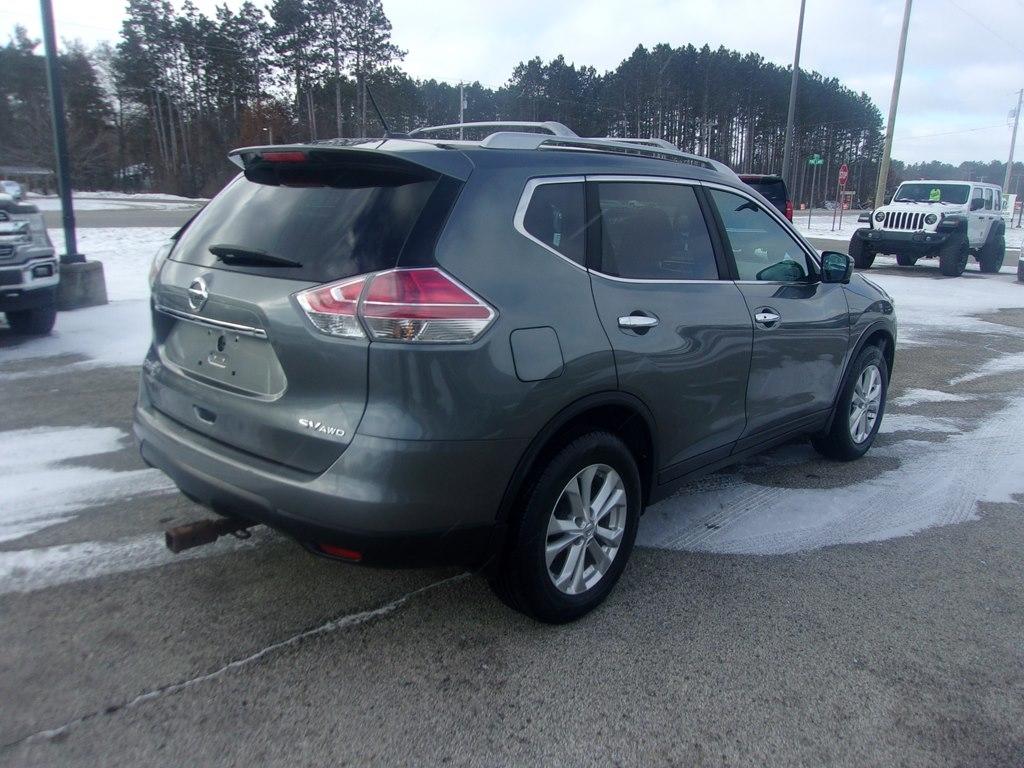 Nissan Rogue AWD 4dr SV 2016