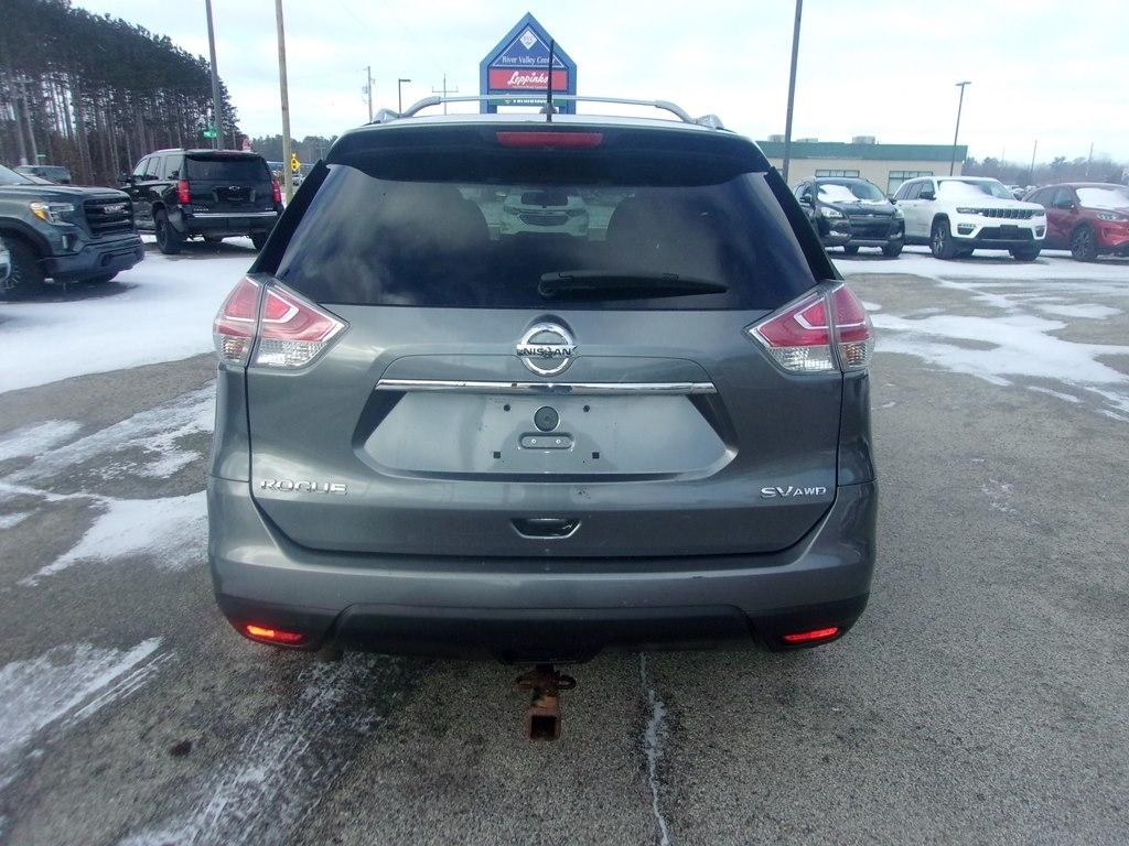 Nissan Rogue AWD 4dr SV 2016