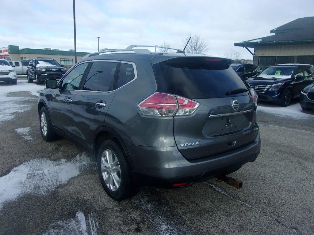 Nissan Rogue AWD 4dr SV 2016