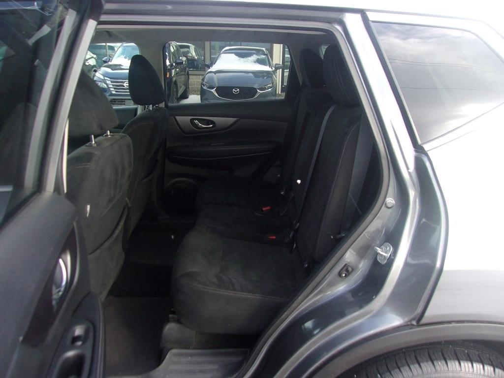 Nissan Rogue AWD 4dr SV 2016