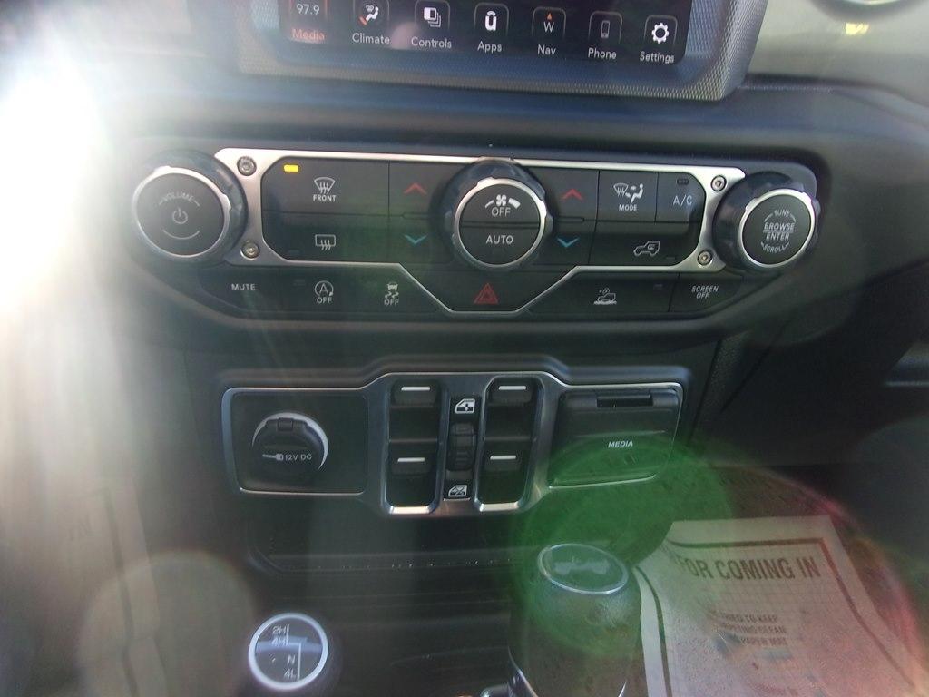 Jeep Wrangler Sahara 4 Door 4x4 2023