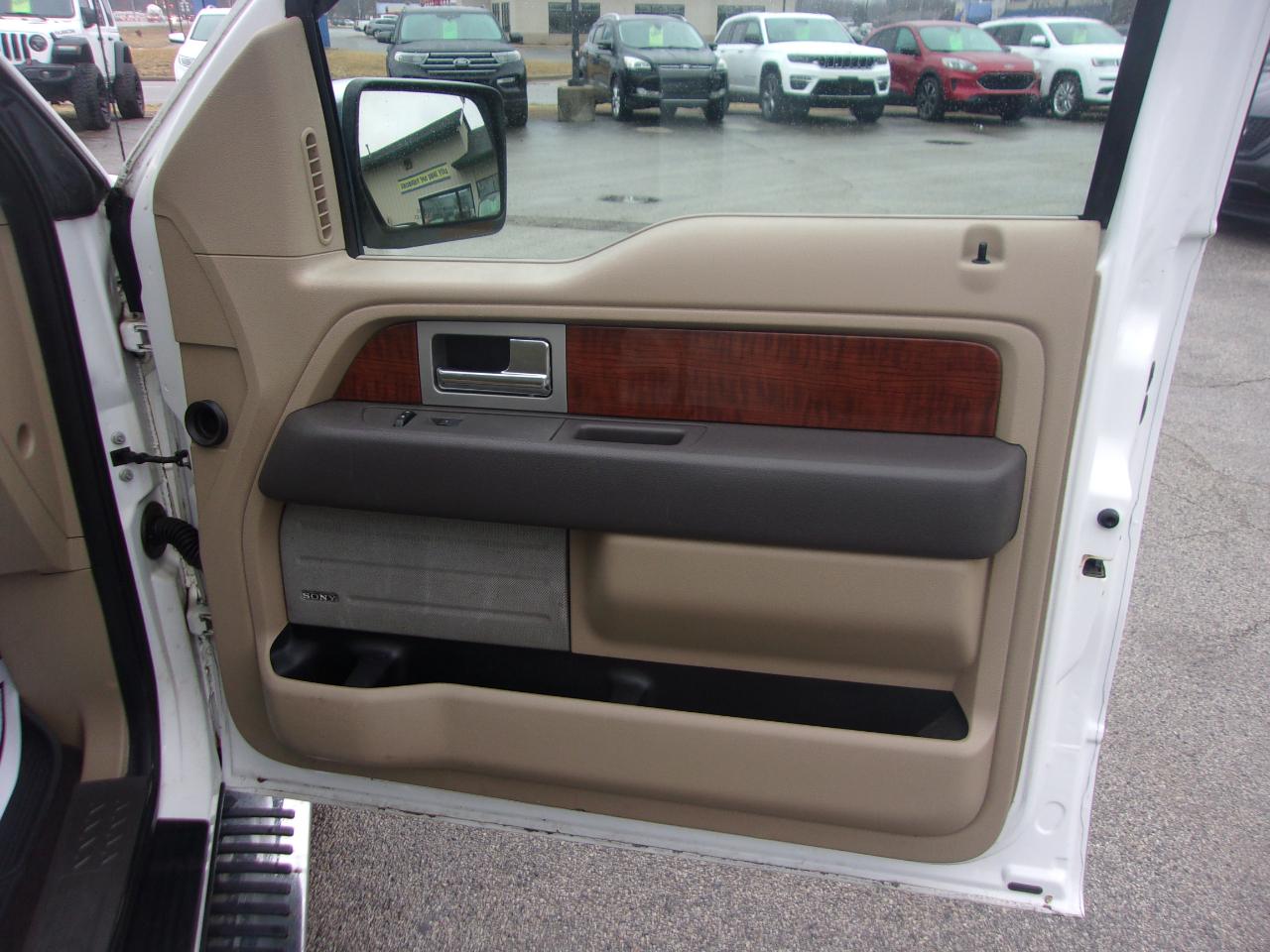 Ford F-150 4WD SuperCrew 145" Lariat 2010