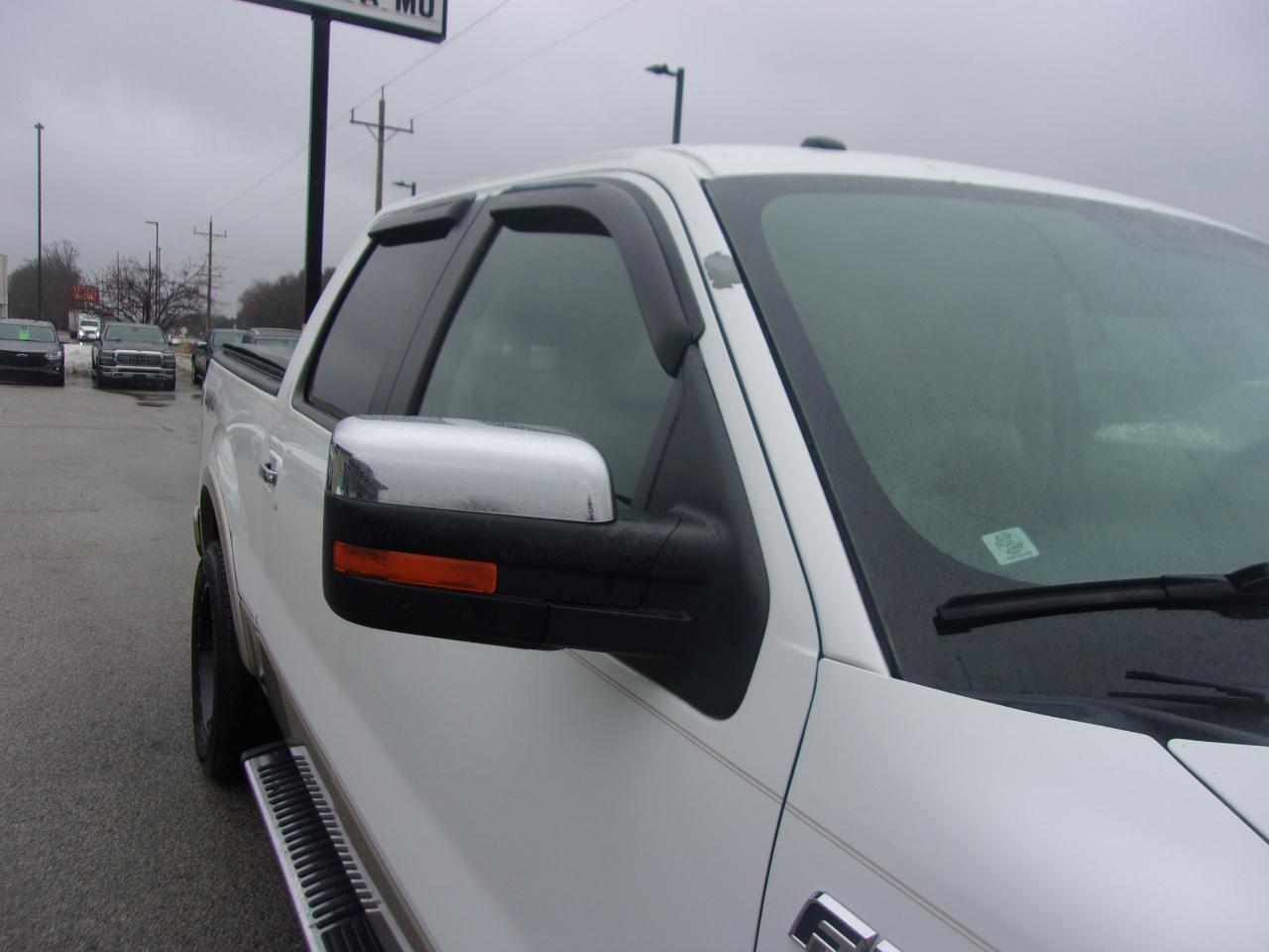 Ford F-150 4WD SuperCrew 145" Lariat 2010