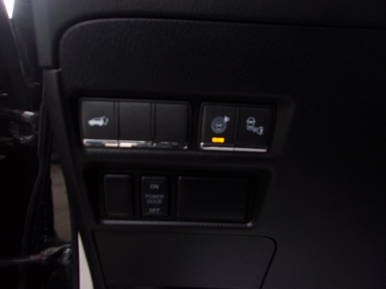 Infiniti QX80 4WD 4dr 2014