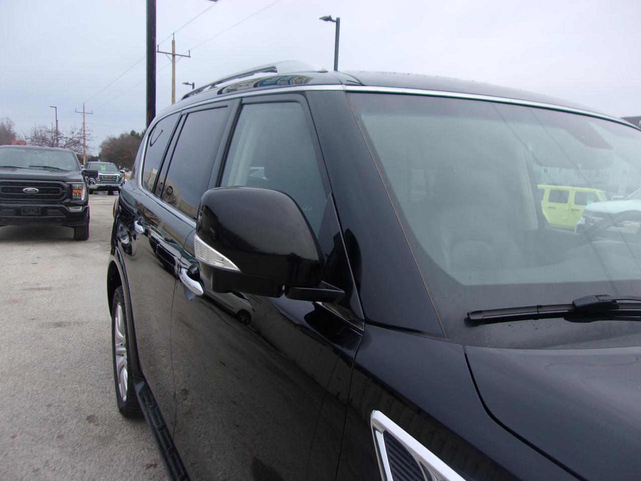 Infiniti QX80 4WD 4dr 2014