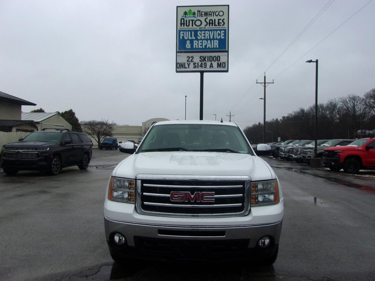 GMC Sierra 1500 4WD Ext Cab 143.5" SLT 2013