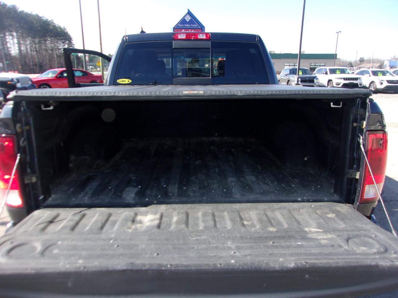 RAM 1500 4WD Crew Cab 140.5" Big Horn 2014