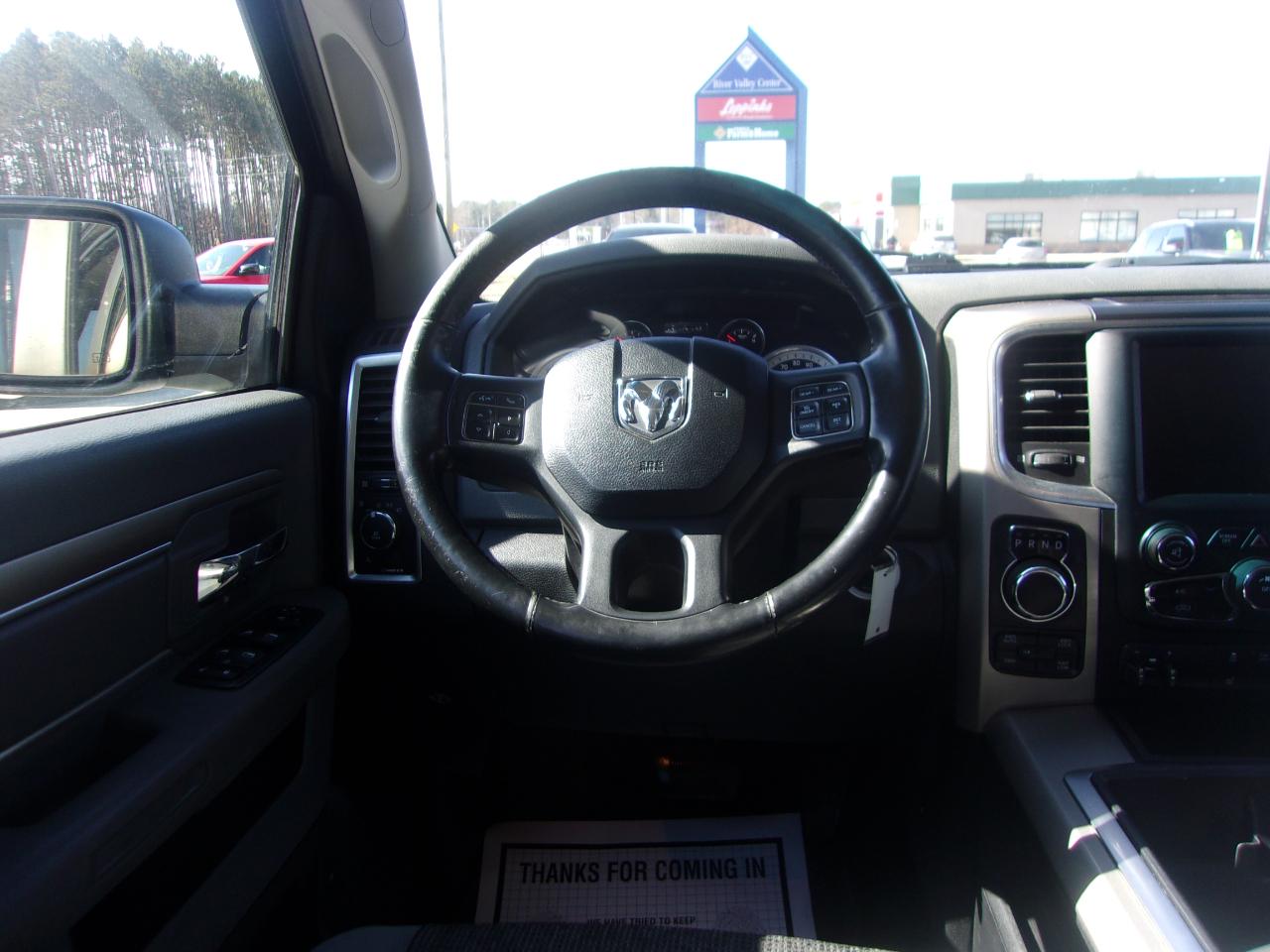 RAM 1500 4WD Crew Cab 140.5" Big Horn 2014