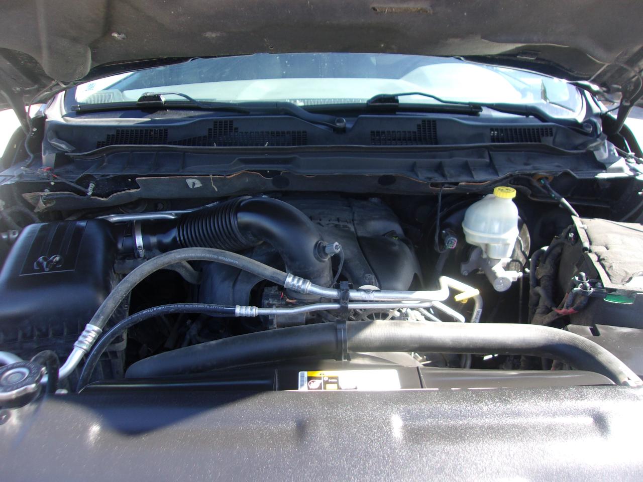 RAM 1500 4WD Crew Cab 140.5" Big Horn 2014