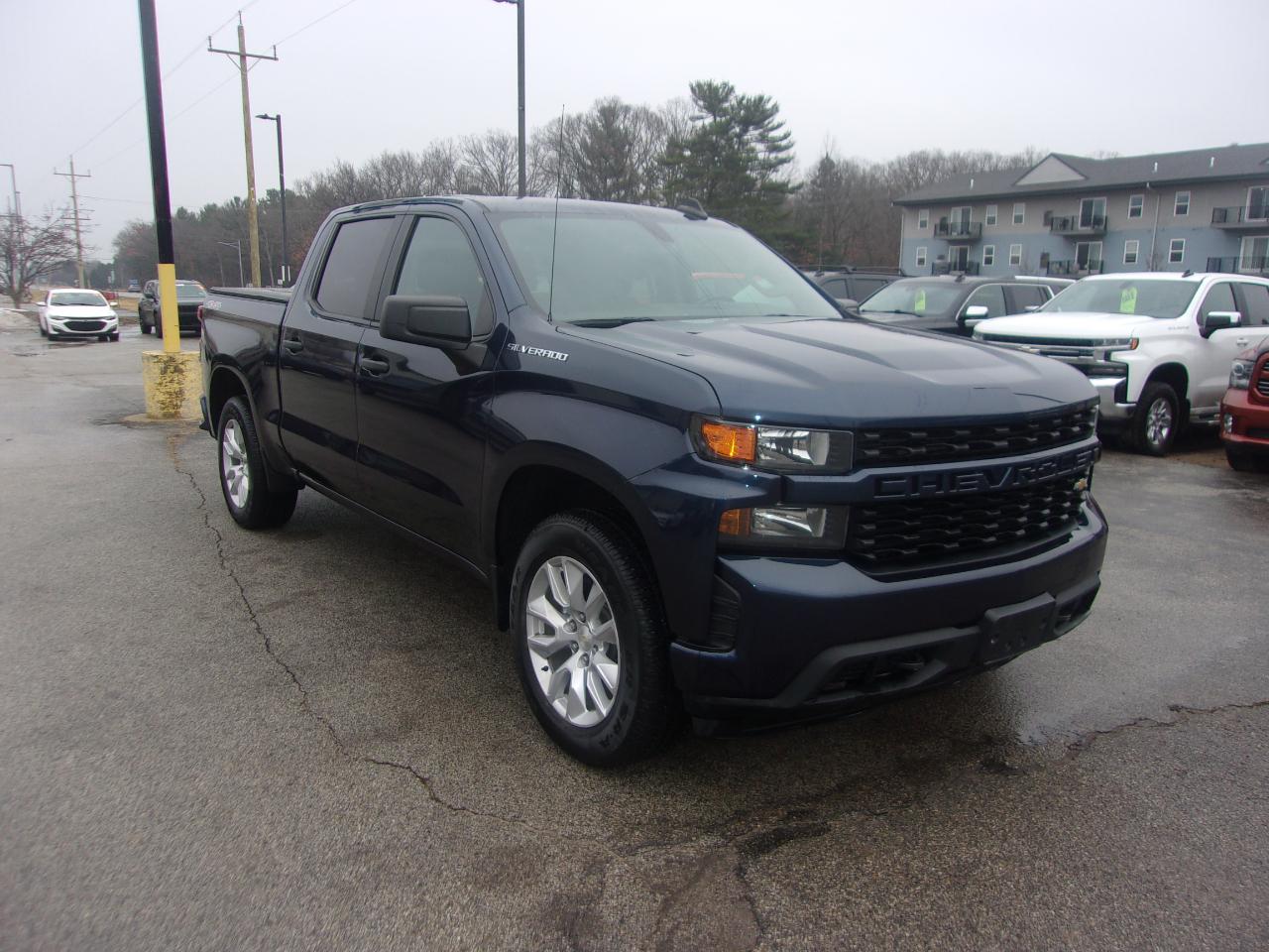 Chevrolet Silverado 1500 4WD Crew Cab 147" Custom 2020