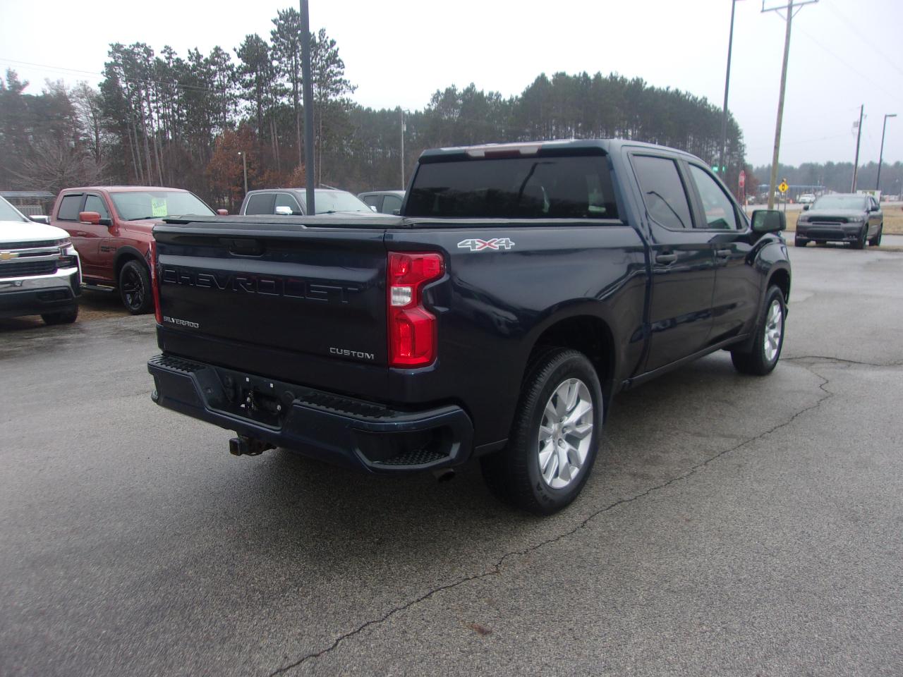 Chevrolet Silverado 1500 4WD Crew Cab 147" Custom 2020