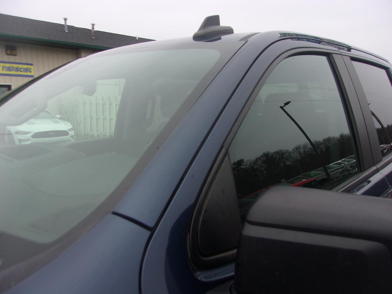 Chevrolet Silverado 1500 4WD Crew Cab 147" Custom 2020