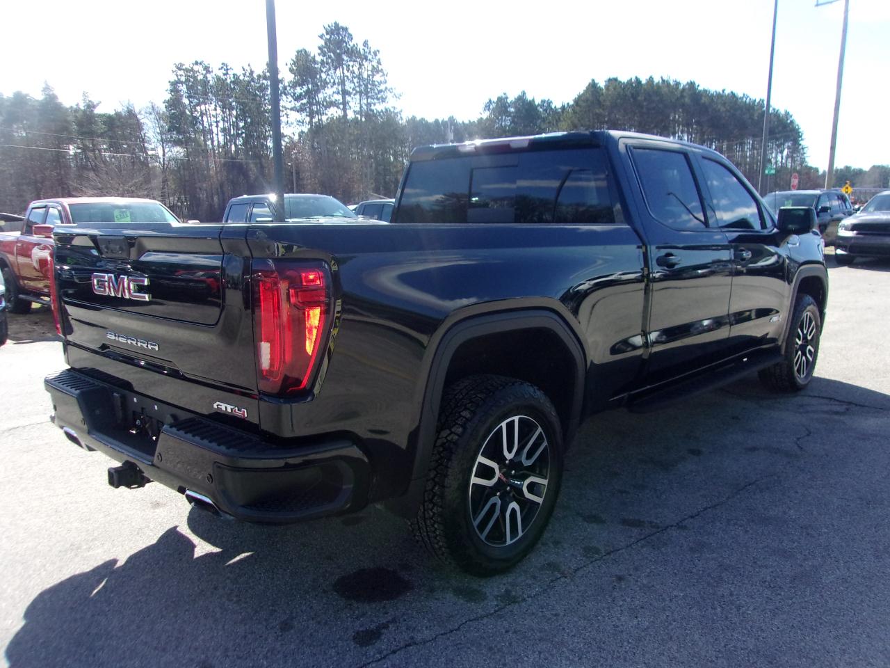 GMC Sierra 1500 4WD Crew Cab 157" AT4 2022