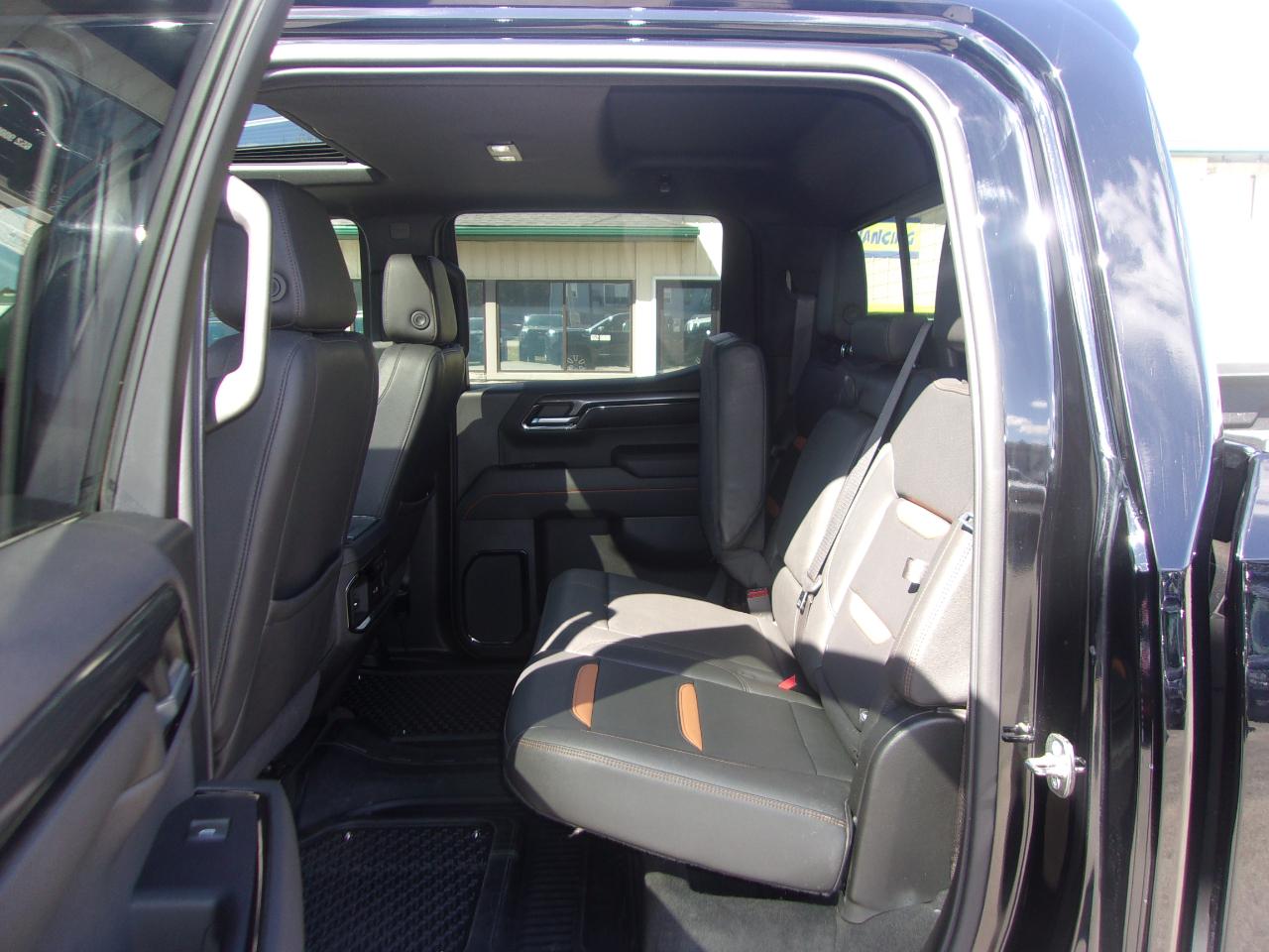 GMC Sierra 1500 4WD Crew Cab 157" AT4 2022