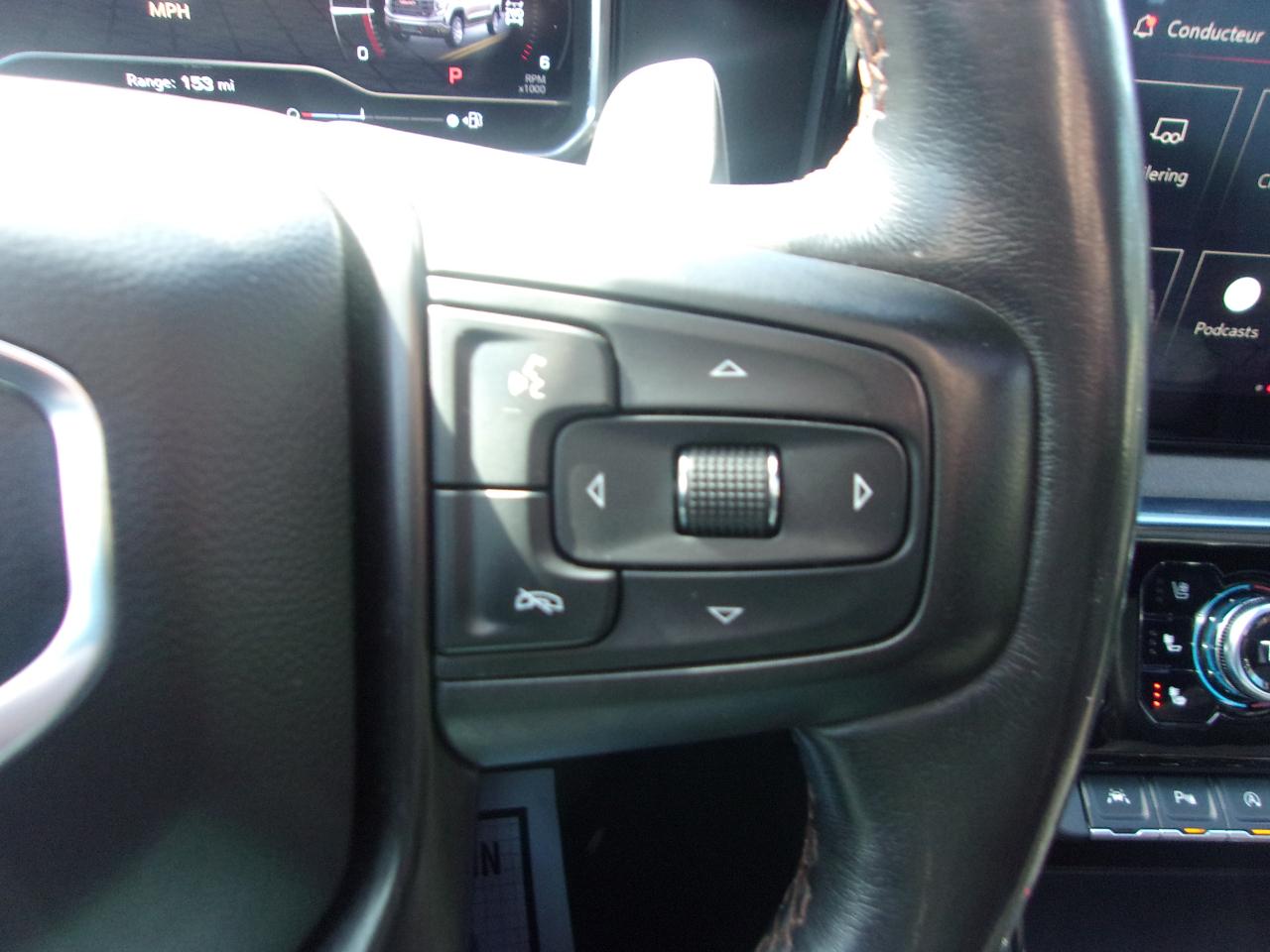 GMC Sierra 1500 4WD Crew Cab 157" AT4 2022