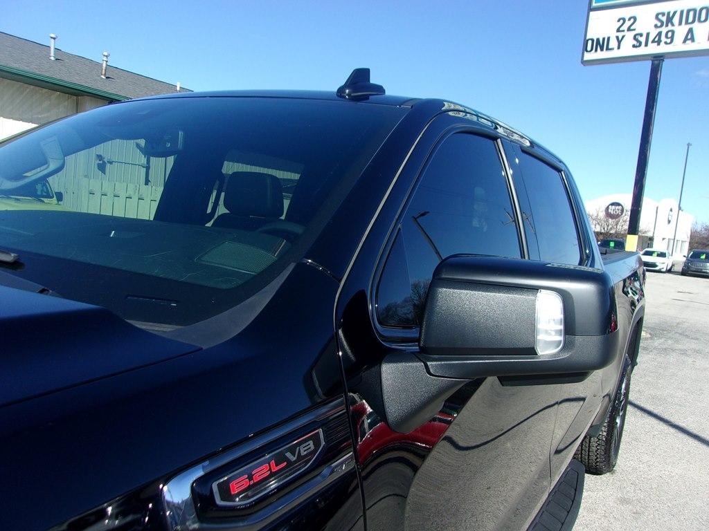 GMC Sierra 1500 4WD Crew Cab 157" AT4 2022