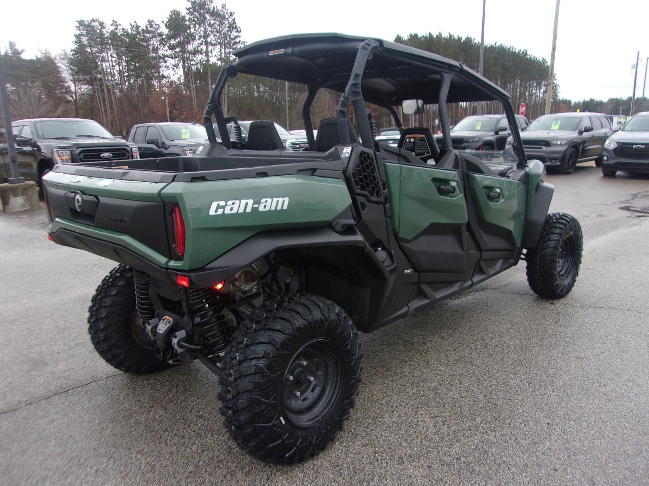 Can-Am Commander Max 1000R DPS  2024