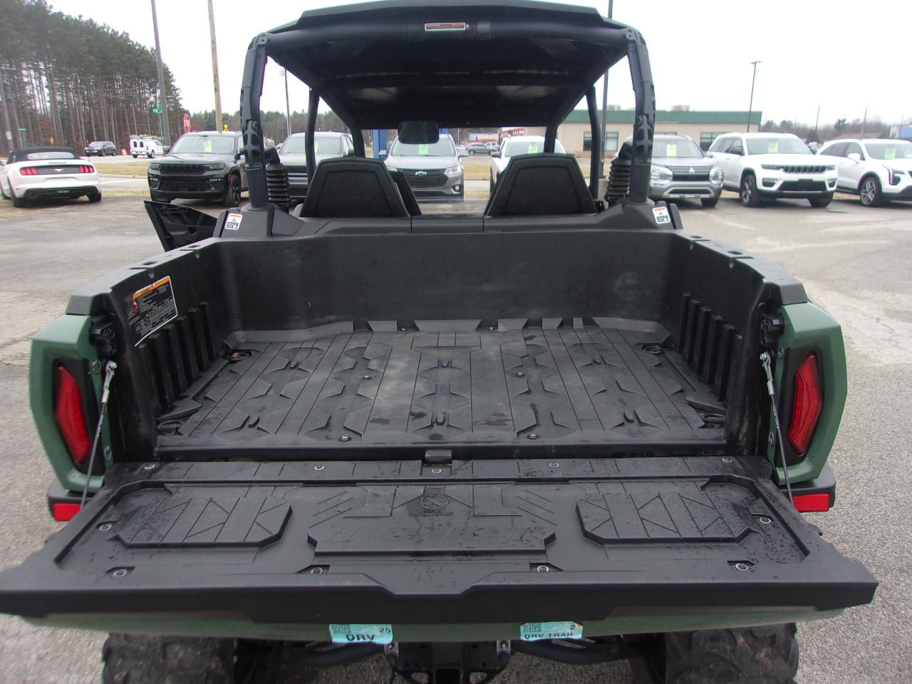 Can-Am Commander Max 1000R DPS  2024