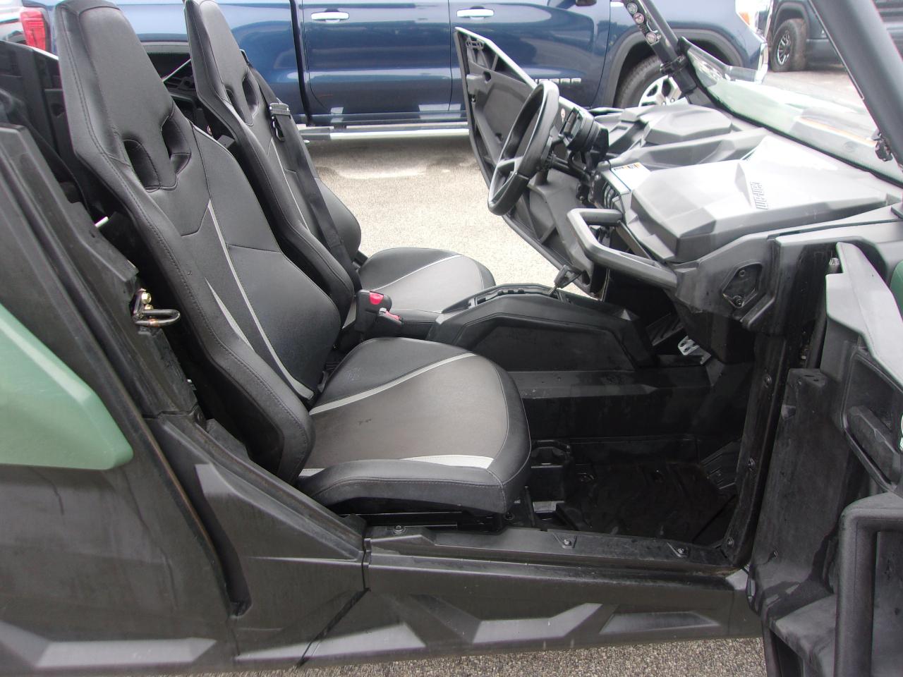 Can-Am Commander Max 1000R DPS  2024