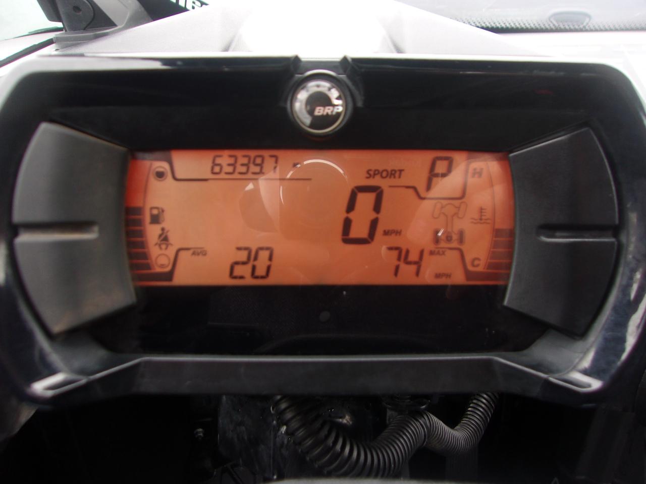 Can-Am Commander Max 1000R DPS  2024