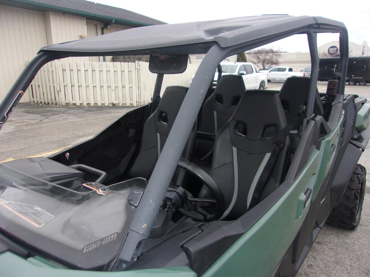 Can-Am Commander Max 1000R DPS  2024