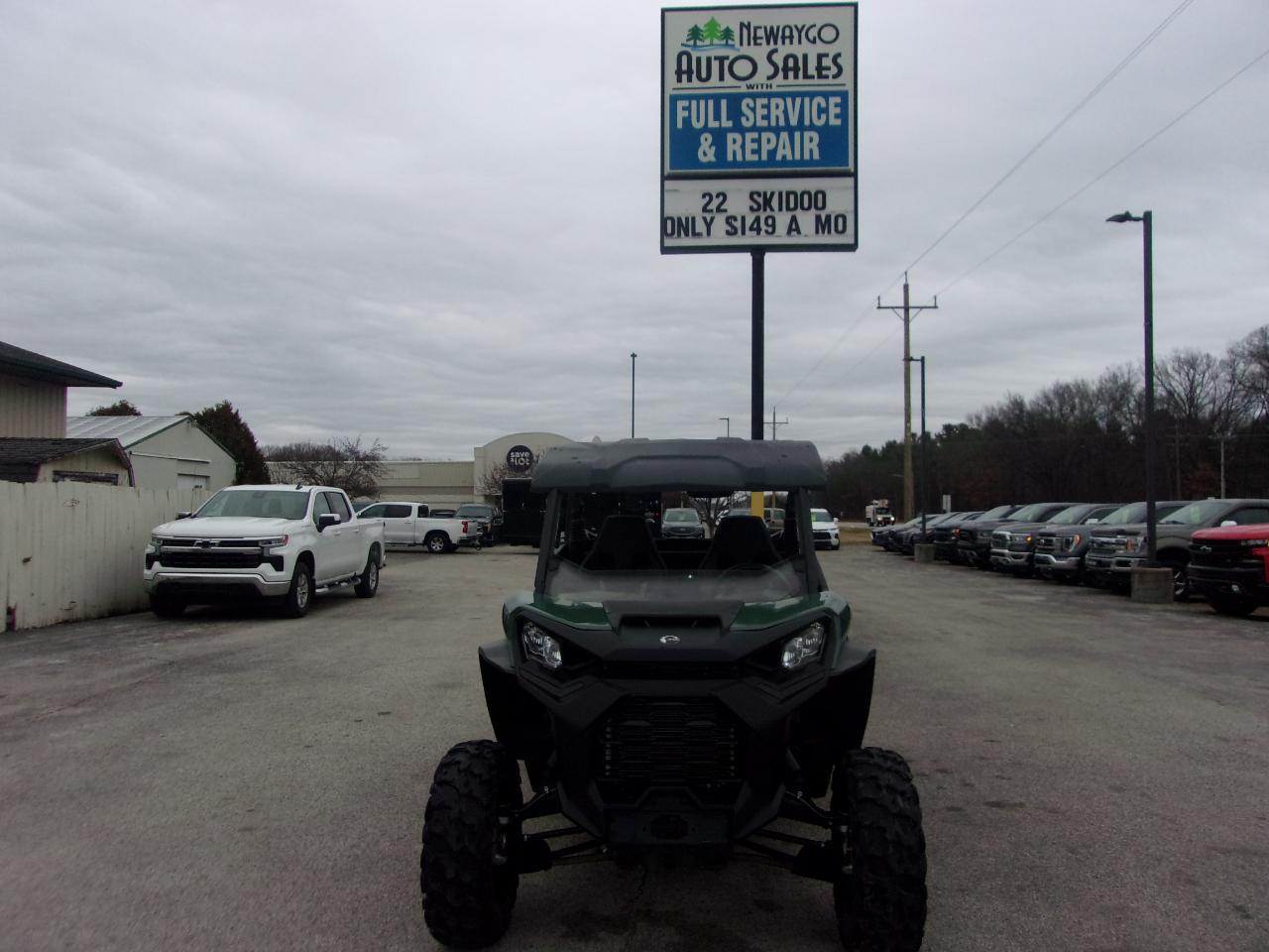 Can-Am Commander XT 700  2024