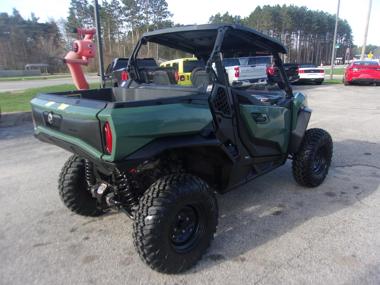 Can-Am Commander XT 700  2024