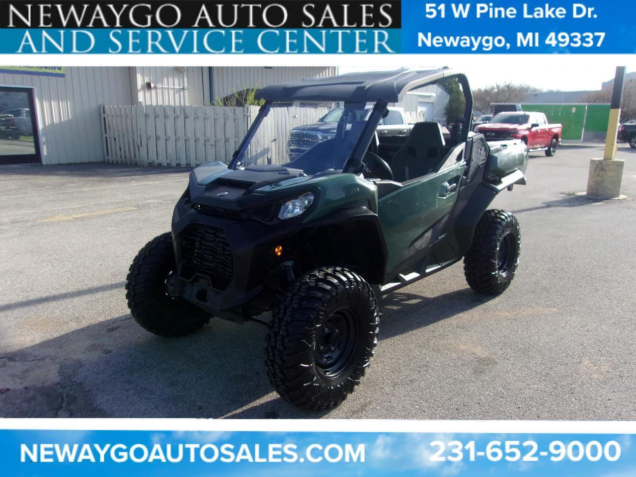 Can-Am Commander XT 700  2024