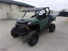 2024 Can-Am Commander XT 700 