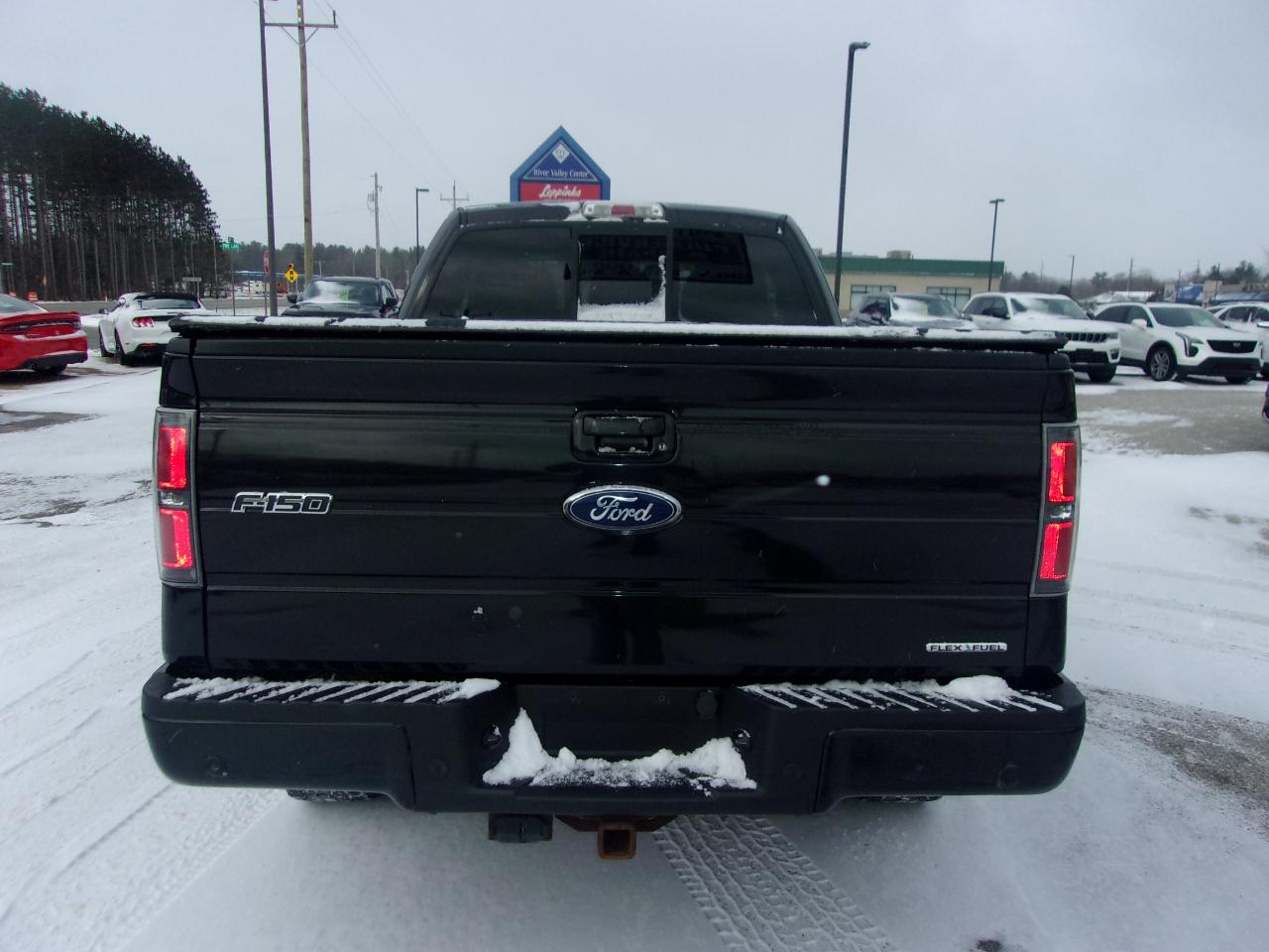 Ford F-150 4WD SuperCrew 150" Lariat 2011