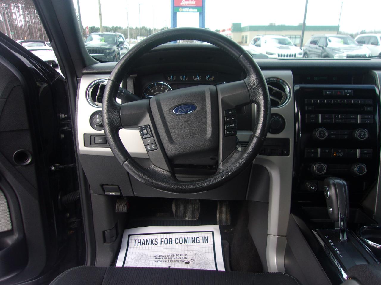 Ford F-150 4WD SuperCrew 150" Lariat 2011