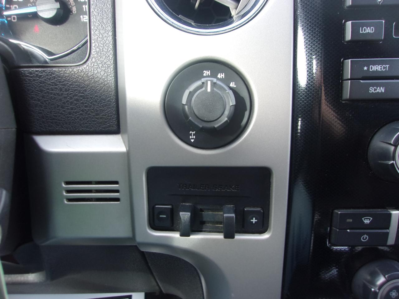 Ford F-150 4WD SuperCrew 150" Lariat 2011