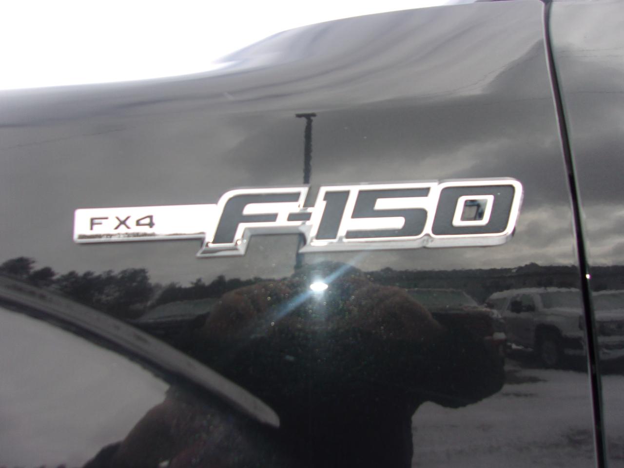 Ford F-150 4WD SuperCrew 150" Lariat 2011