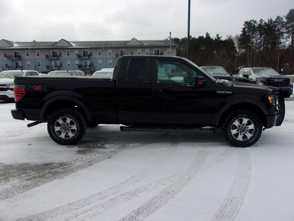 Ford F-150 4WD SuperCrew 150" Lariat 2011