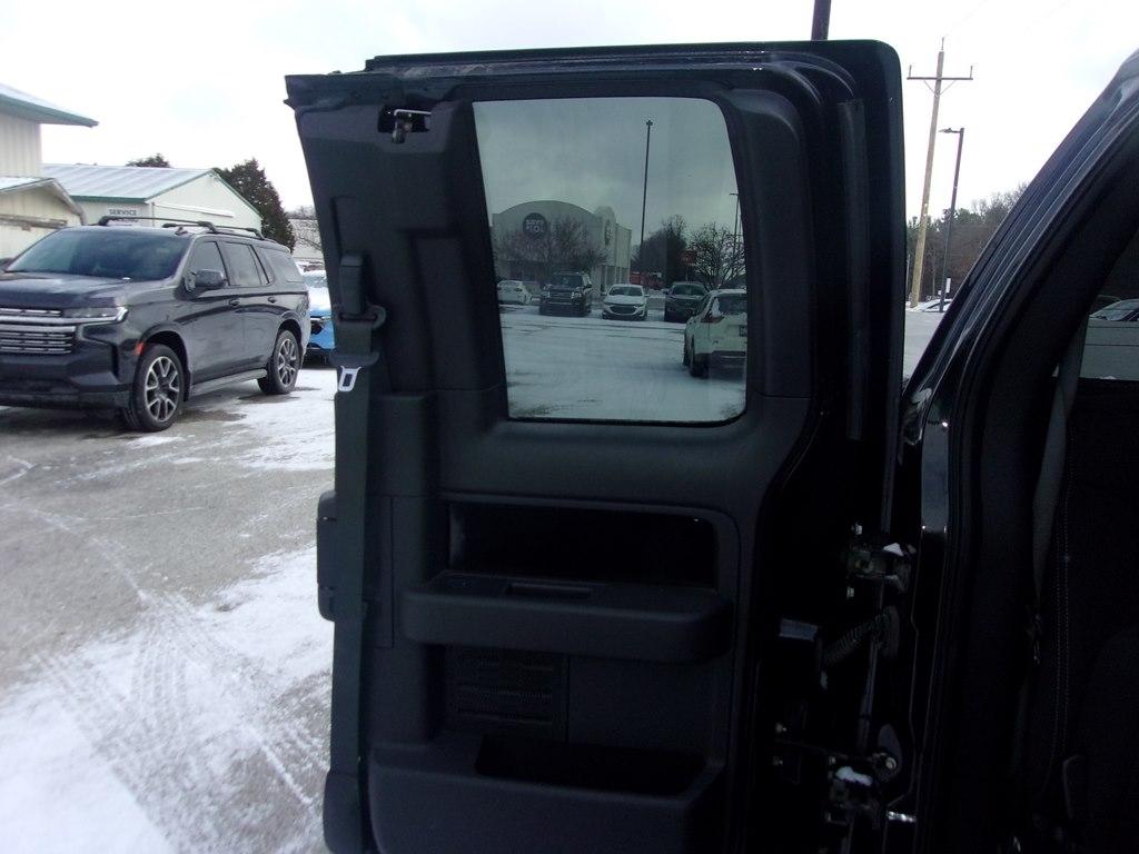 Ford F-150 4WD SuperCrew 150" Lariat 2011