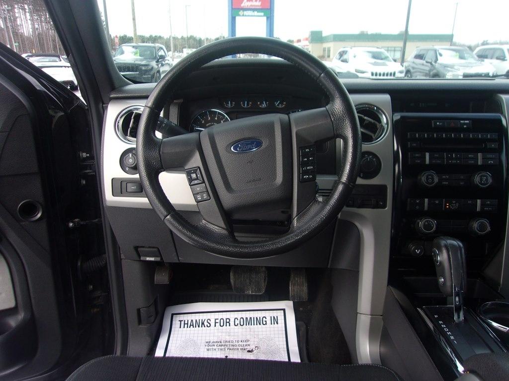 Ford F-150 4WD SuperCrew 150" Lariat 2011