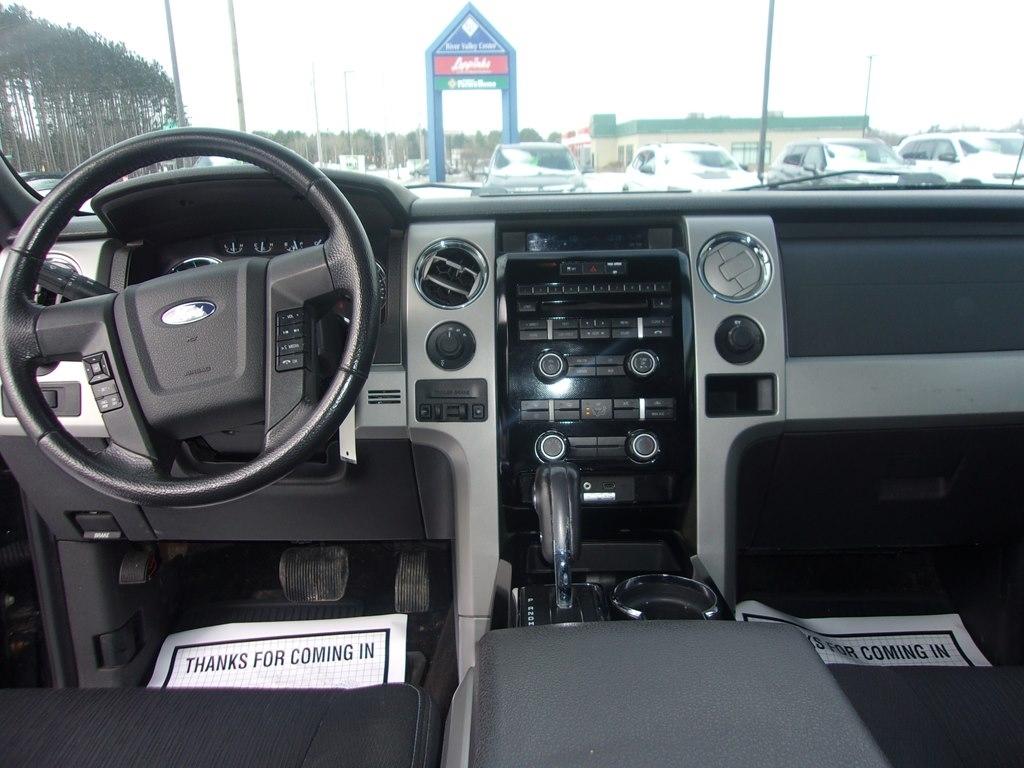 Ford F-150 4WD SuperCrew 150" Lariat 2011