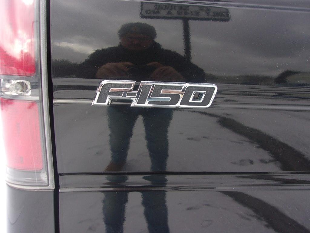 Ford F-150 4WD SuperCrew 150" Lariat 2011