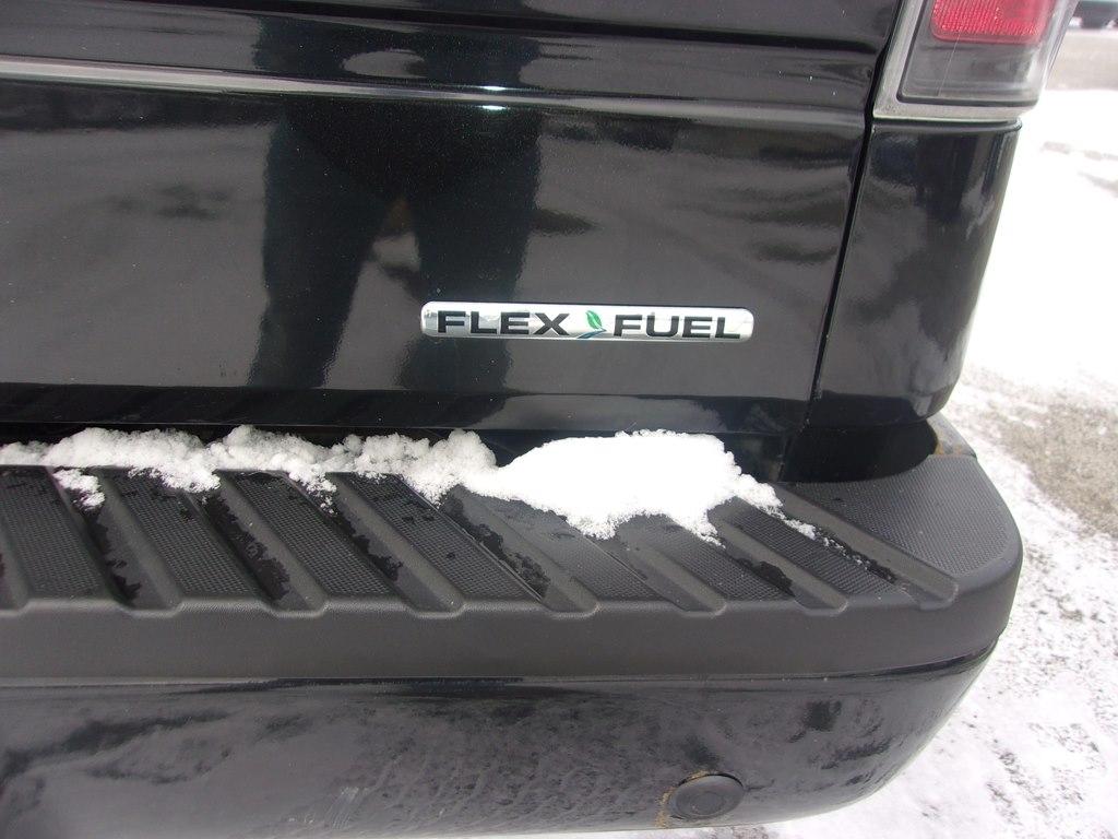 Ford F-150 4WD SuperCrew 150" Lariat 2011