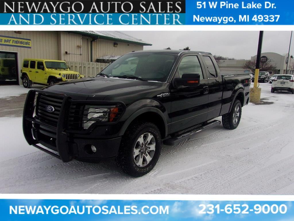 Ford F-150 4WD SuperCrew 150" Lariat 2011